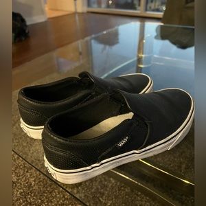 VANS SLIP ON LEATHER SHOES